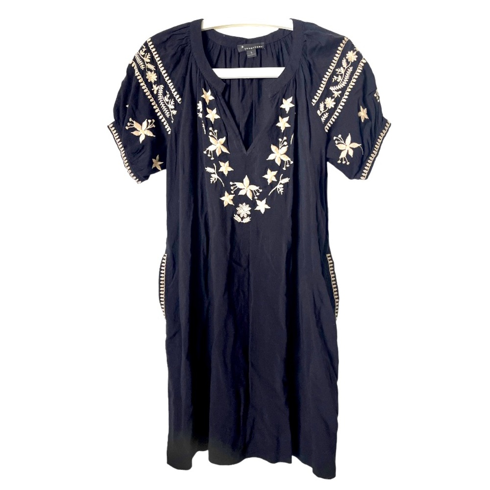 Embroidered Black and Cream Mexican Inspired Boho Short Sleeved Dress S